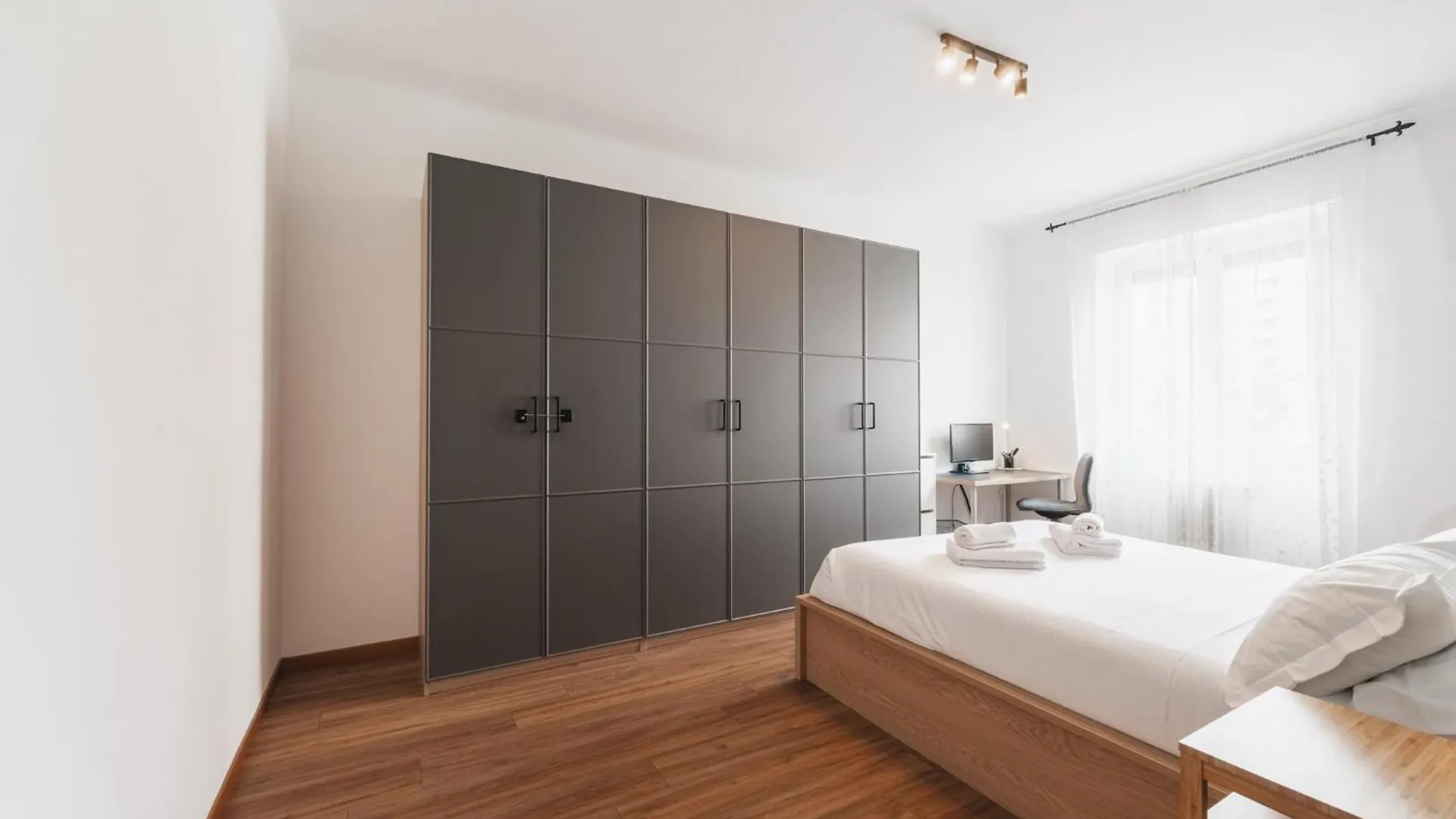 Bicocca Village -Elegant 5-Star Apartment Milánó